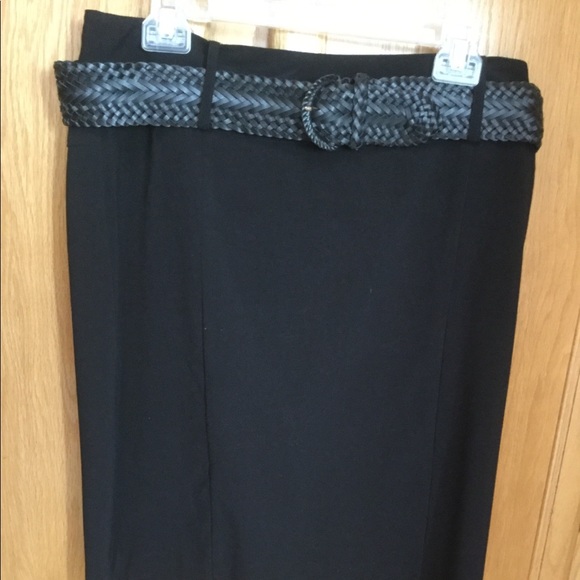 Women’s New Larry Levine black skirt - Picture 3 of 8